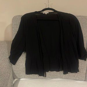 Lightweight flowy short jacket in size L